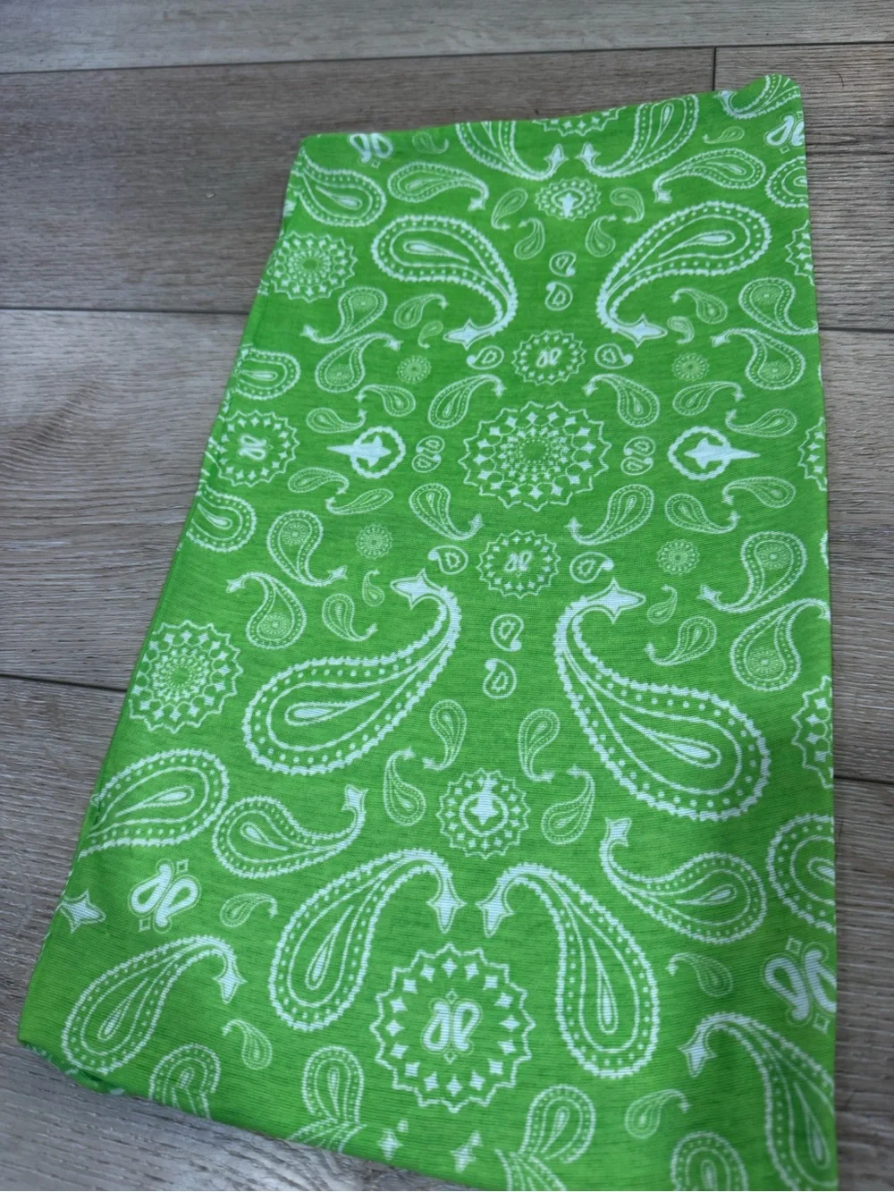 Source Unknown set bandana